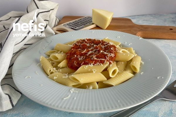 Napoliten Soslu Makarna