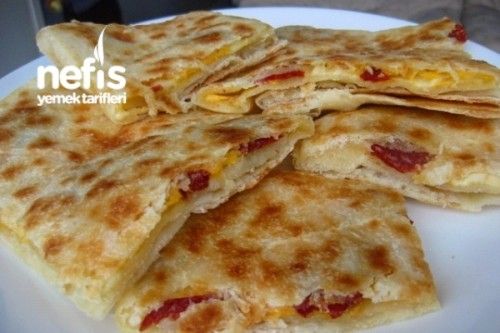 Sucuklu Gözleme